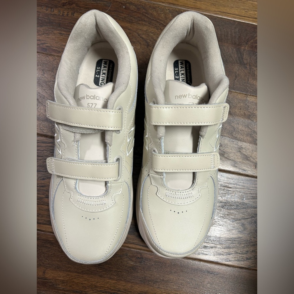 New balance 577 women’s walking shoes. Bone. Size 11M. New without box